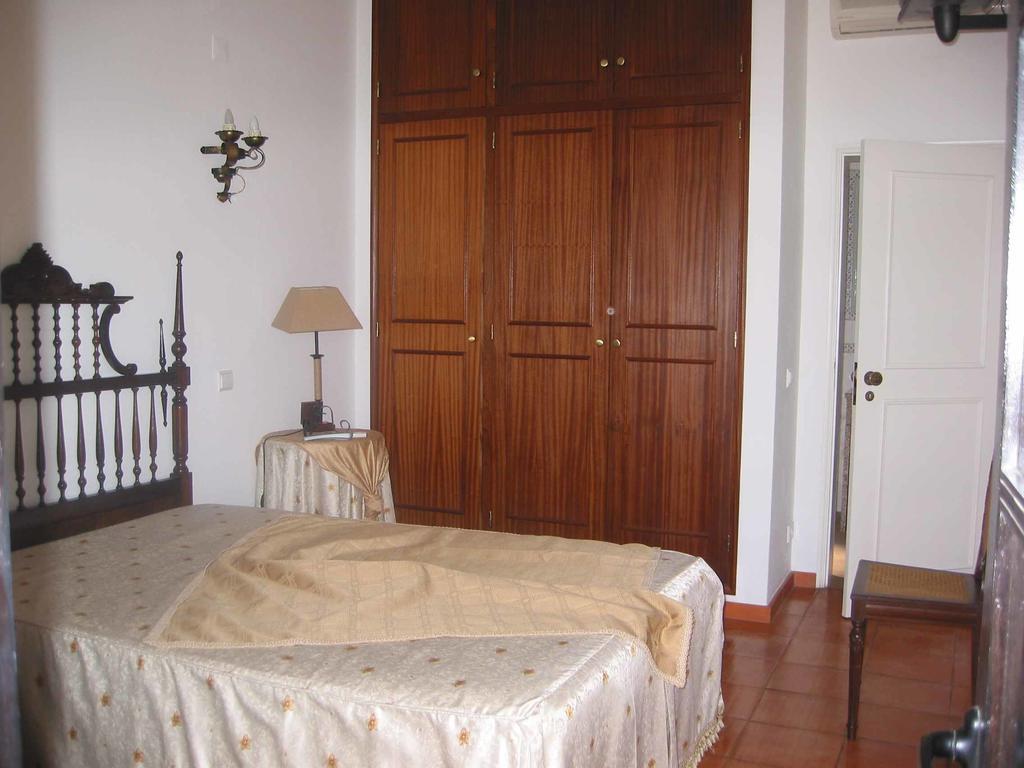Quinta Das Aves Guest House Lagos Room photo