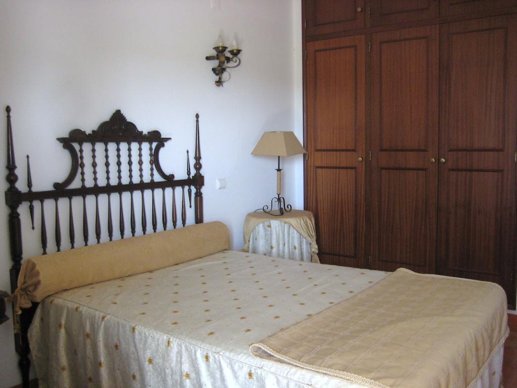 Quinta Das Aves Guest House Lagos Room photo